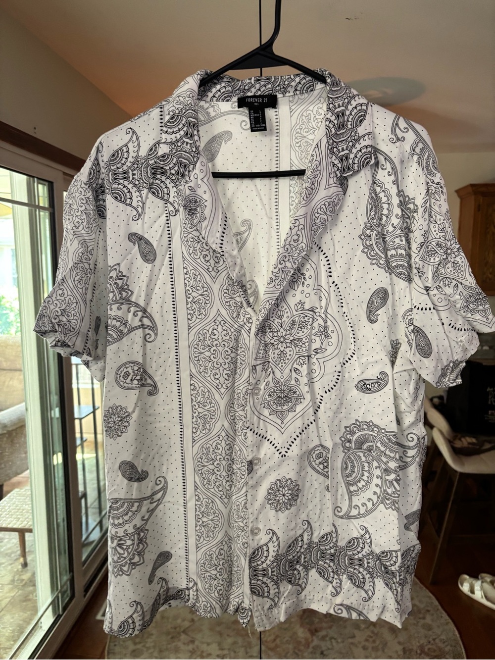 Forever 21 White Short-Sleeve Paisley Button-Up Shirt